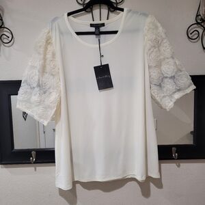 A Love Story Vanilla Ice Floral Appliqué Puff Sleeve Top – 2X – NWT